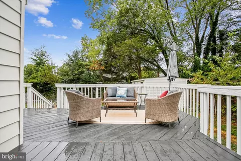 Exterior - 5808 Ash Dr, Springfield, VA 22150 photo 3 of 19