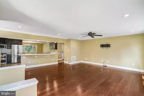 Living - 5227 Cather Rd, Springfield, VA 22151 photo 6 of 10