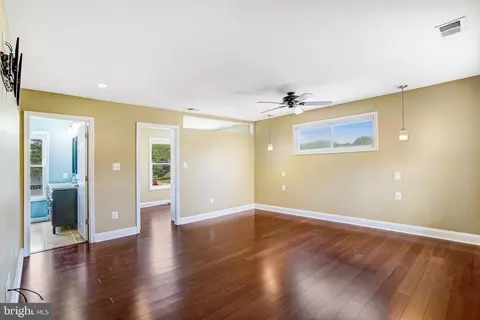 Living - 5227 Cather Rd, Springfield, VA 22151 photo 8 of 10
