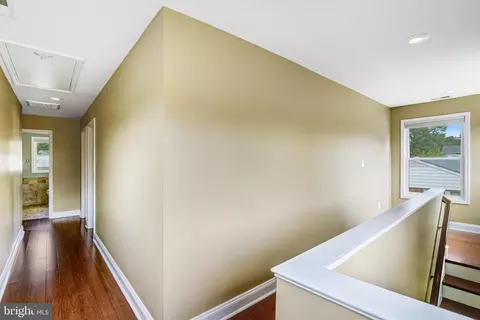 Entry Way - 5227 Cather Rd, Springfield, VA 22151 photo 8 of 8