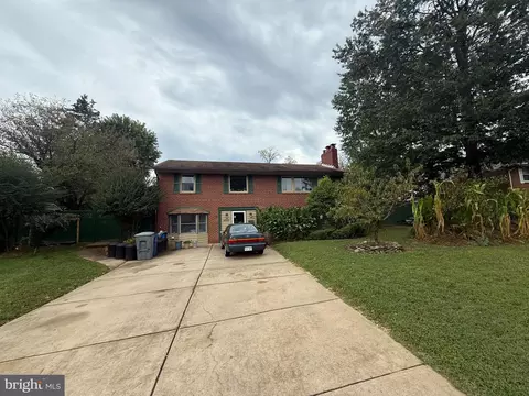 4600 Kling Dr, Alexandria, VA 22312