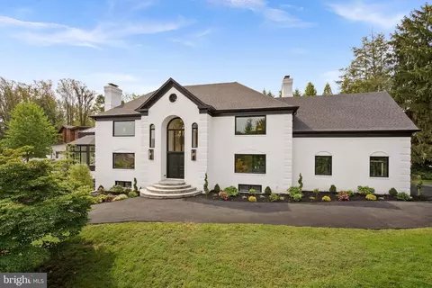 6121 Long Meadow Rd, Mclean, VA 22101