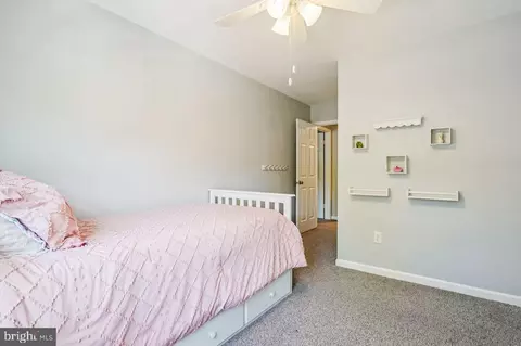 Bedroom - 7917 Valleyfield Dr, Springfield, VA 22153 photo 3 of 9