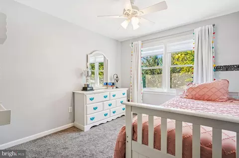 Bedroom - 7917 Valleyfield Dr, Springfield, VA 22153 photo 1 of 9