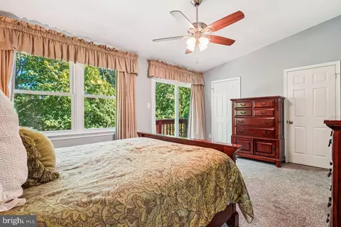 Bedroom - 7917 Valleyfield Dr, Springfield, VA 22153 photo 6 of 9