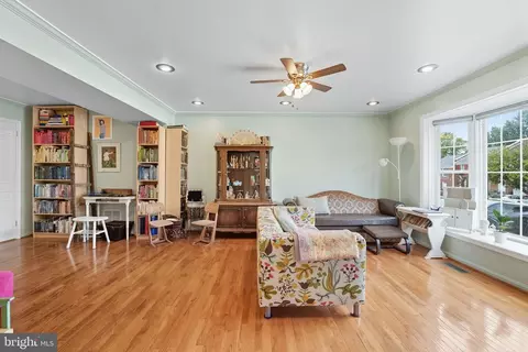Living - 8080 Powderbrook Ln, Springfield, VA 22153 photo 1 of 1