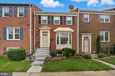 8080 Powderbrook Ln, Springfield, VA 22153
