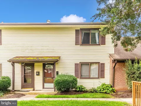 8413 Fuerte Ct #127, Alexandria, VA 22309