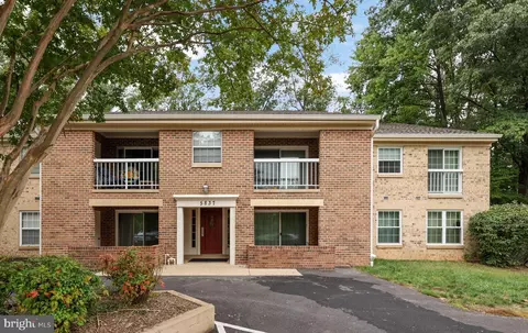 5837 Cove Landing Rd #101, Burke, VA 22015