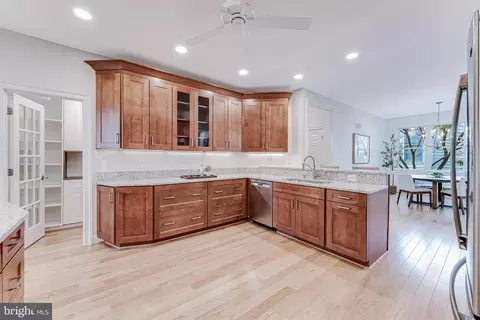 Kitchen - 6915 Saint Albans Rd, Mclean, VA 22101 photo 4 of 4