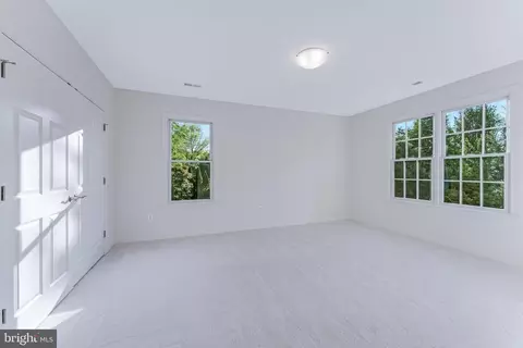 Bedroom - 6915 Saint Albans Rd, Mclean, VA 22101 photo 7 of 10