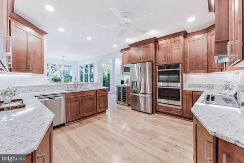 Kitchen - 6915 Saint Albans Rd, Mclean, VA 22101 photo 2 of 4