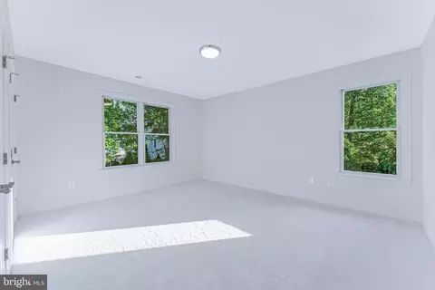 Bedroom - 6915 Saint Albans Rd, Mclean, VA 22101 photo 9 of 10
