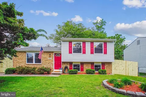 7923 Fitzroy St, Alexandria, VA 22309