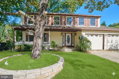 13032 Monterey Estates Dr, Herndon, VA 20171