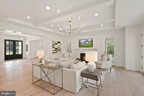 Living - 1104 Sharon Ct, Mclean, VA 22101 photo 1 of 1