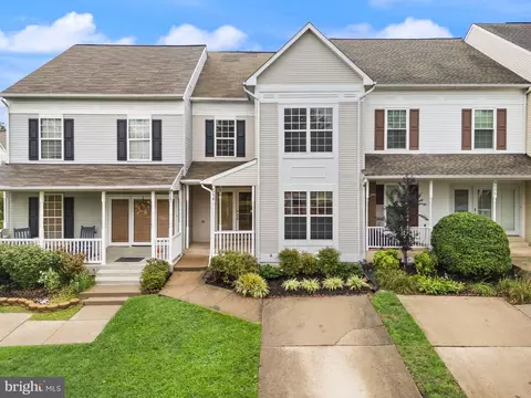4758 Warm Hearth Cir, Fairfax, VA 22033