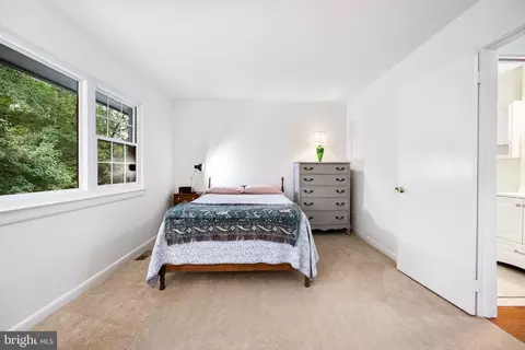 Bedroom - 2027 Headlands Cir, Reston, VA 20191 photo 1 of 3