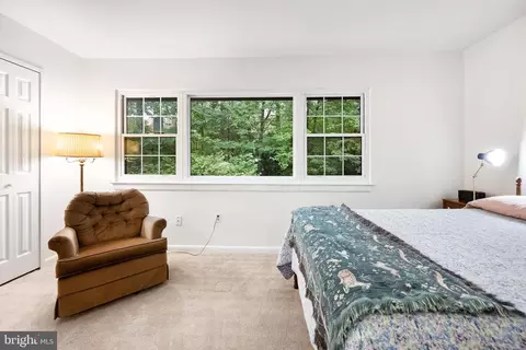 Bedroom - 2027 Headlands Cir, Reston, VA 20191 photo 2 of 3