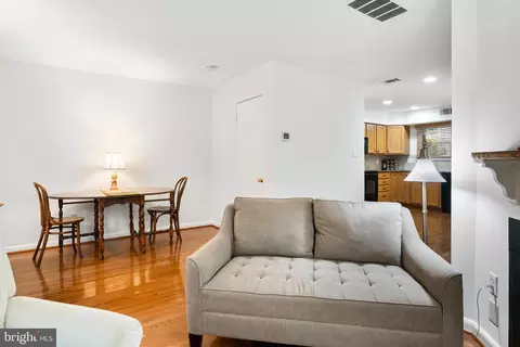 Other - 2027 Headlands Cir, Reston, VA 20191 photo 2 of 8