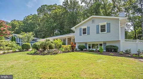 Exterior - 2615 E Meredith Dr, Vienna, VA 22181 photo 9 of 15