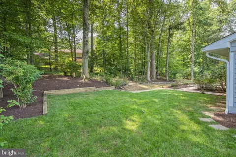 Exterior - 2615 E Meredith Dr, Vienna, VA 22181 photo 5 of 15