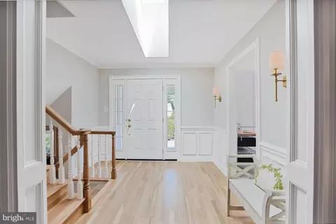 Entry Way - 2615 E Meredith Dr, Vienna, VA 22181 photo 5 of 5