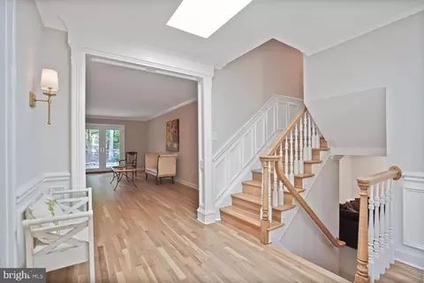 Entry Way - 2615 E Meredith Dr, Vienna, VA 22181 photo 1 of 5