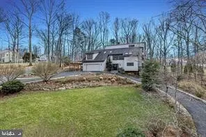 10227 Lawyers Rd, Vienna, VA 22181