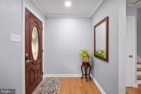 Entry Way - 7222 Willow Oak Pl, Springfield, VA 22153 photo 1 of 2