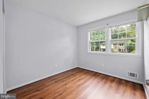 Bedroom - 7222 Willow Oak Pl, Springfield, VA 22153 photo 1 of 7