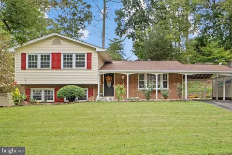 7222 Willow Oak Pl, Springfield, VA 22153