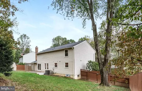 Exterior - 8695 Young Ct, Springfield, VA 22153 photo 5 of 5