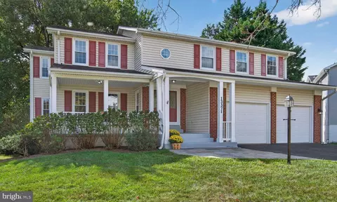 13371 Teaberry Ct, Fairfax, VA 22033