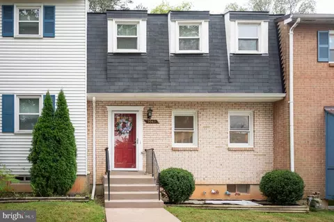 3063 White Birch Ct, Fairfax, VA 22031