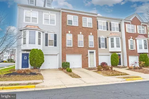 5280 Jule Star Dr, Centreville, VA 20120