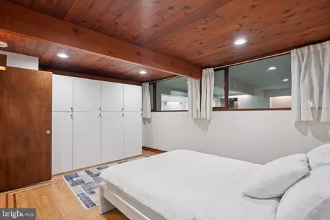 Bedroom - 11428 Purple Beech Dr, Reston, VA 20191 photo 6 of 6