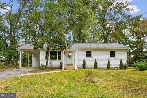4403 Wyres St, Alexandria, VA 22309