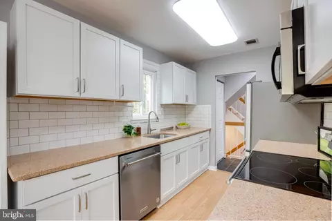 Kitchen - 2318 Millennium Ln, Reston, VA 20191 photo 2 of 3