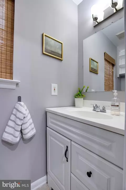 Bath - 2318 Millennium Ln, Reston, VA 20191 photo 1 of 5