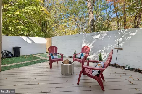 Exterior - 11540 Hickory Cluster, Reston, VA 20190 photo 5 of 10