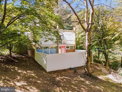 Exterior - 11540 Hickory Cluster, Reston, VA 20190 photo 9 of 10