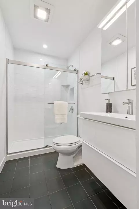 Bath - 11540 Hickory Cluster, Reston, VA 20190 photo 2 of 5