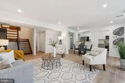 Living - 11540 Hickory Cluster, Reston, VA 20190 photo 3 of 5