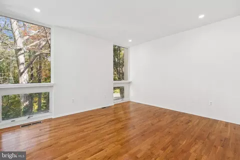 Living - 11540 Hickory Cluster, Reston, VA 20190 photo 1 of 5