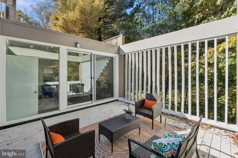 Exterior - 11540 Hickory Cluster, Reston, VA 20190 photo 4 of 10