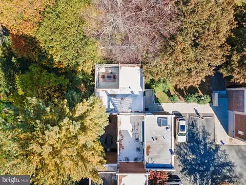 View/Area - 11540 Hickory Cluster, Reston, VA 20190 photo 1 of 7