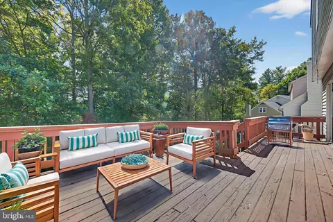 8537 Hooes Rd, Springfield, VA 22153 photo 27