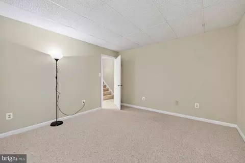 8537 Hooes Rd, Springfield, VA 22153 photo 23