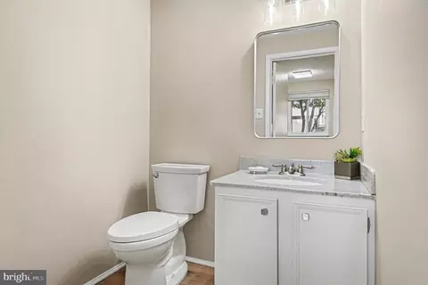 5879 Jacksons Oak Ct, Burke, VA 22015 photo 23